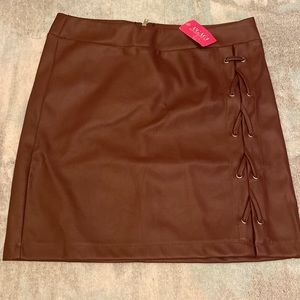 Agaci | Lace up leather| mini skirt | burgundy | medium